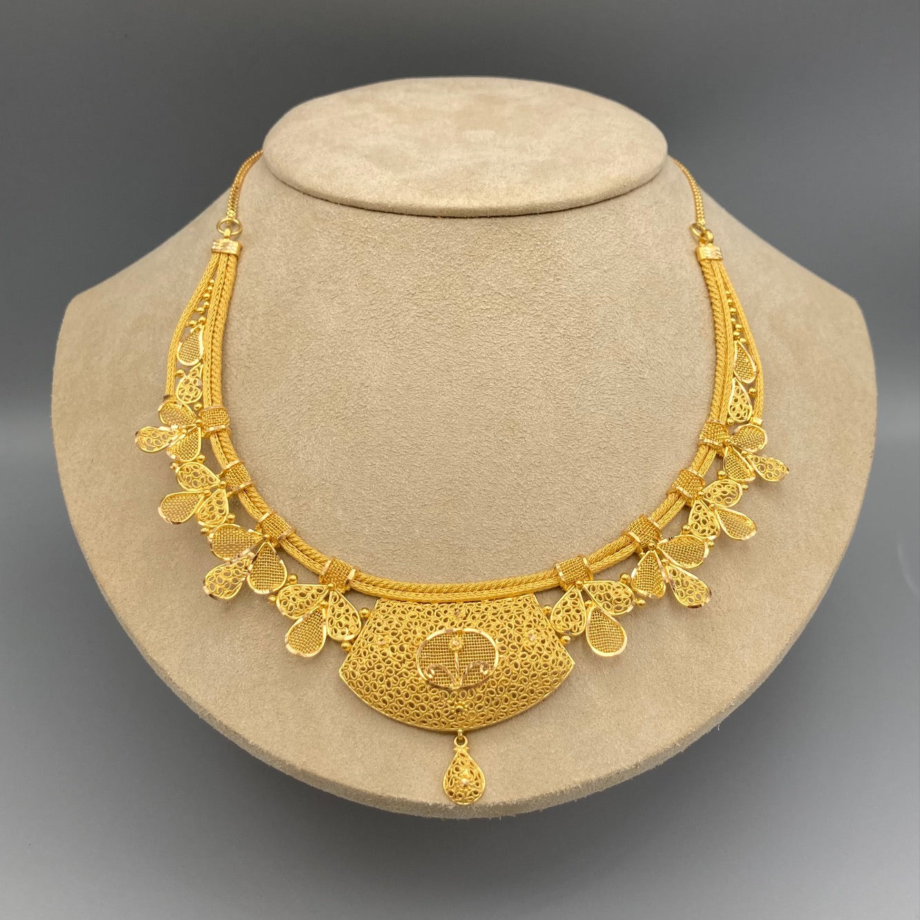 Indian Handmade 21k Yellow Gold Artisanal Necklace
