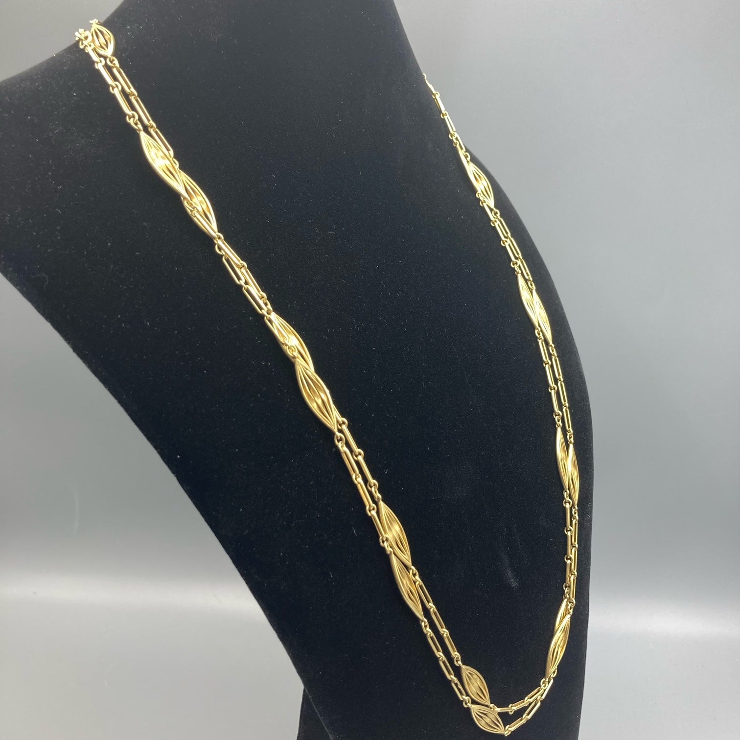 Late Victorian European 18k Yellow Gold Necklace