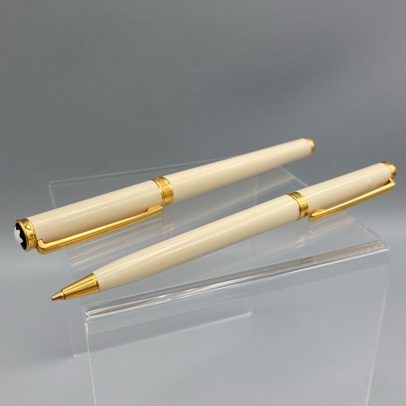 Montblanc Noblesse Oblige Ivory Cream Pencil and Fountain Pen Set