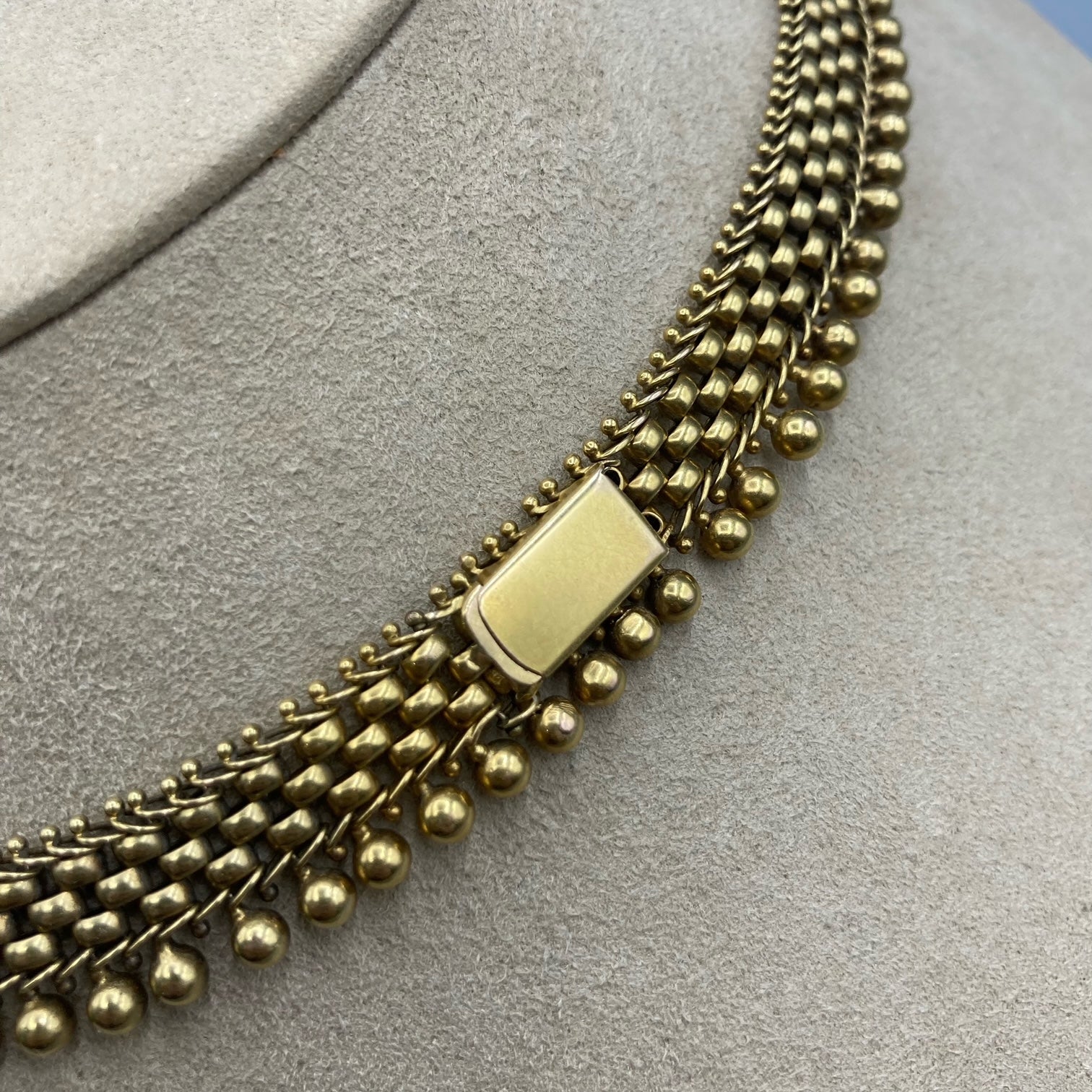 14K Yellow Gold Retro Choker Necklace