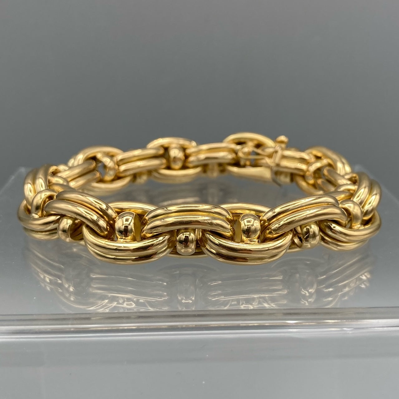 Vintage Caplain Paris Anchor Link Bracelet in 18k Yellow Gold