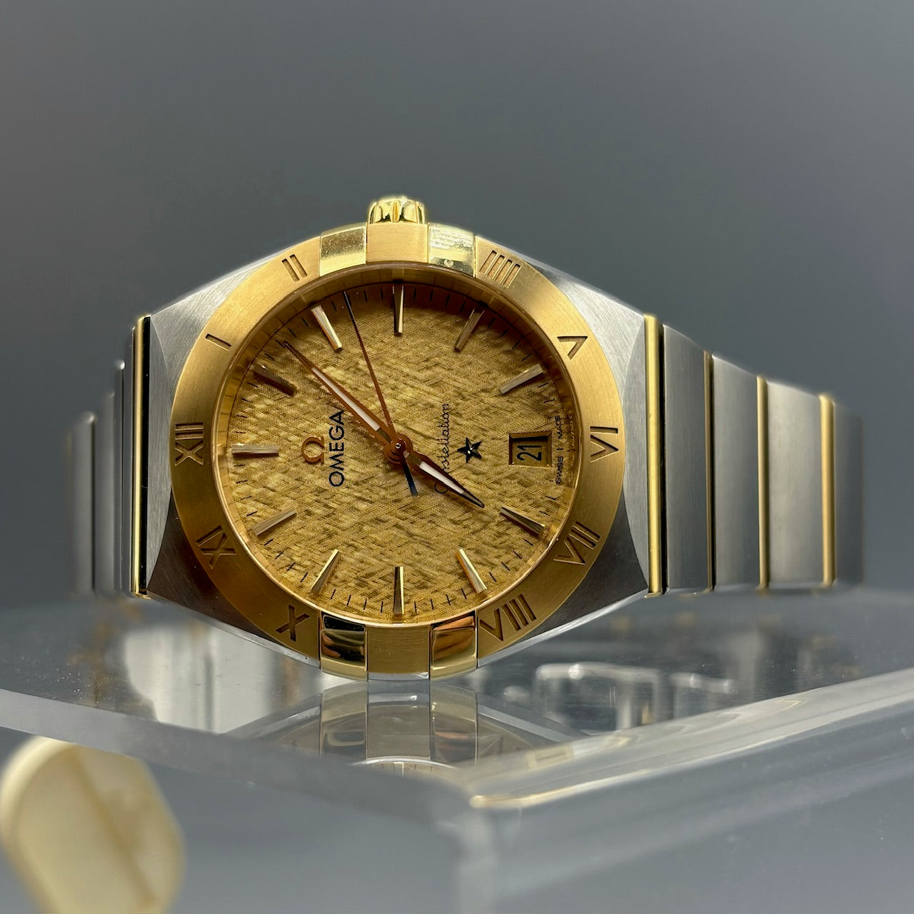 Montre Omega Constellation avec cadran champagne 13120366008001