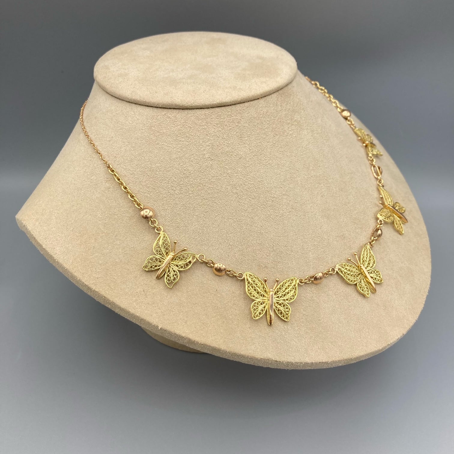French Vintage Necklace with Filigree Butterfly Motifs in 18k Rose Gold and Yellow Gold