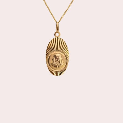 Vintage Madonna Oval Pendant in 10k Gold