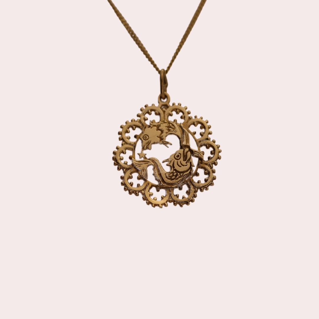 Pisces Gold Vintage Zodiac Pendant in 14k