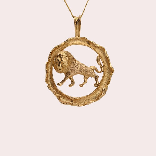 Vintage 14K Gold Lion Medallion Large Zodiac Pendant