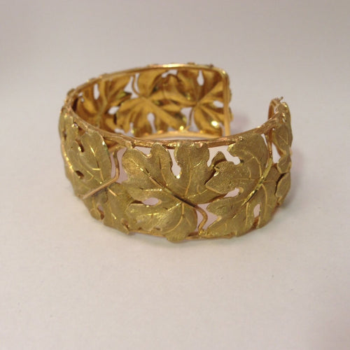 Mario Buccellati Oak leaf Cuff Bracelet in 18K Yellow Gold