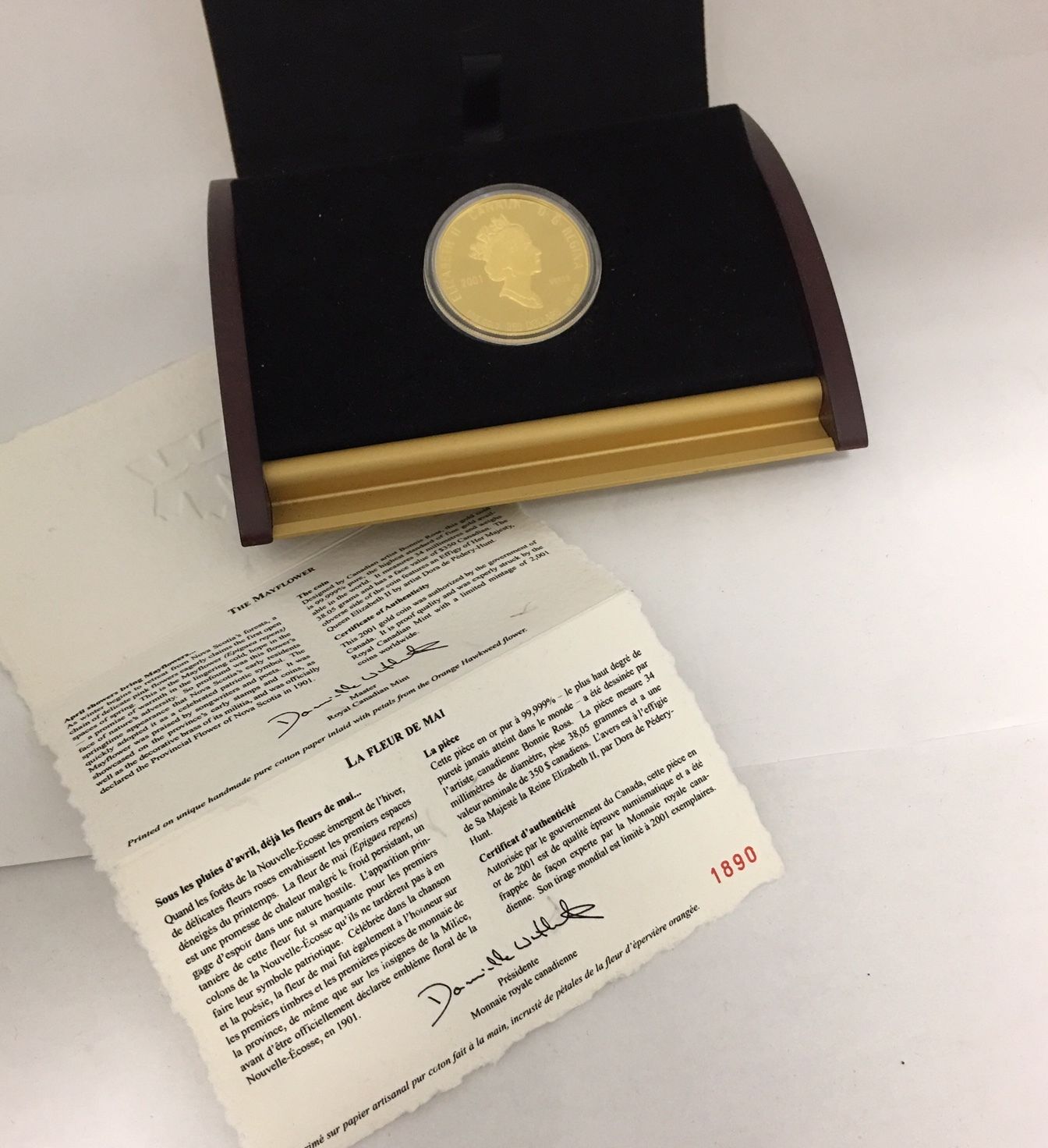Elizabeth II 350 Dollar Pure Gold Coin Year 2001 .99999 "The Mayflower"