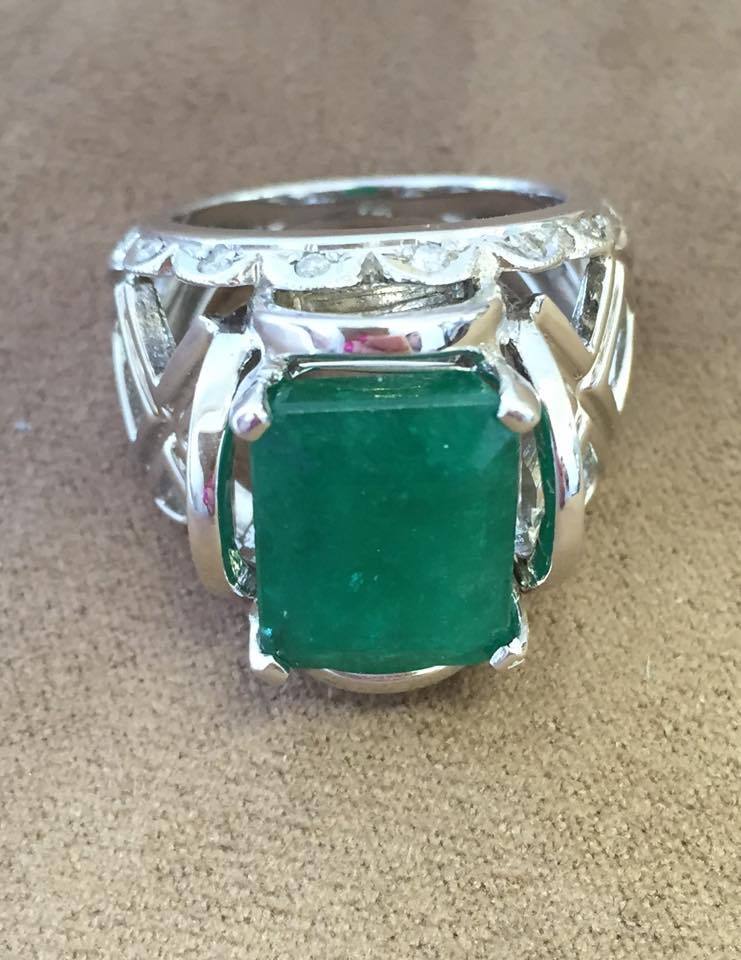 14k White Gold Emerald Diamond Ring