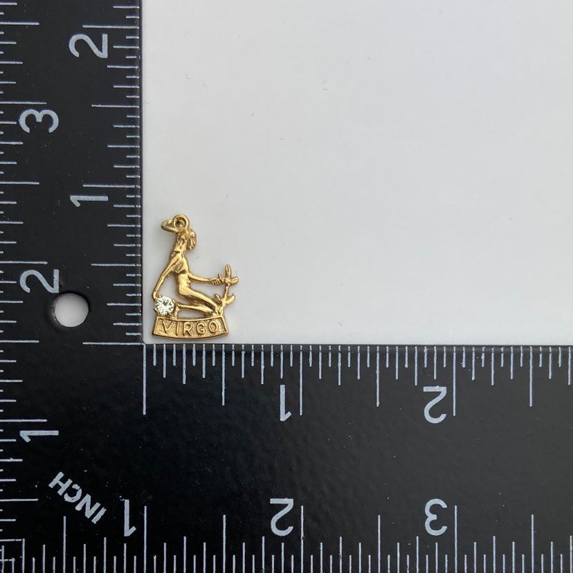 Virgo Gold Vintage Zodiac Pendant in 10k with Diamond