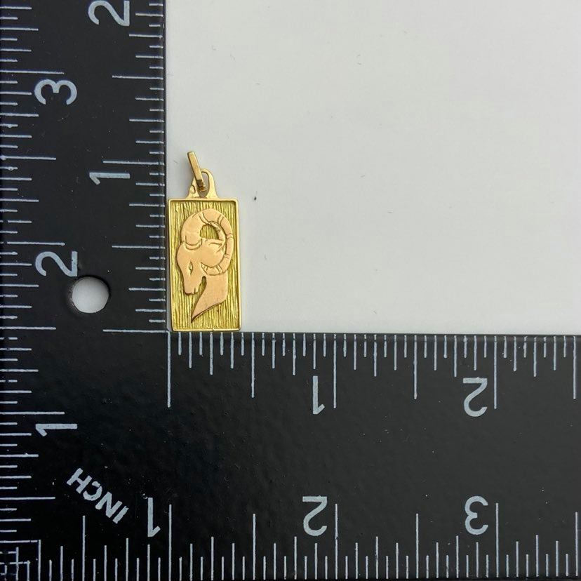 Gold Aries Rectangular Pendant in 18k Gold