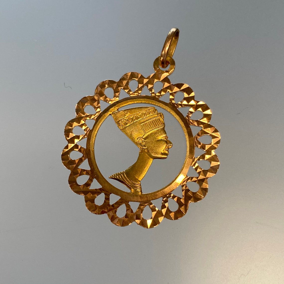 Vintage Cleopatra Pendant in 10k Yellow Gold