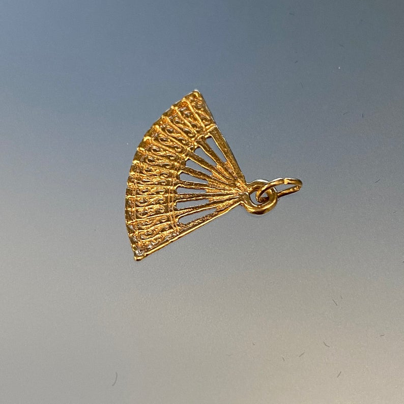 Vintage Folding Fan Charm Pendant in 10k Gold