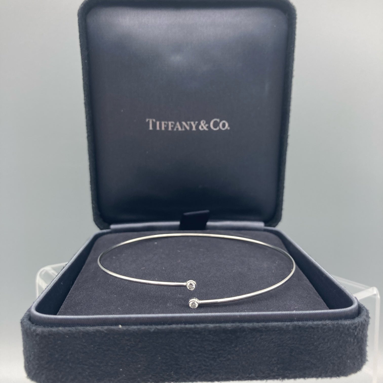 Tiffany &amp; Co. Bracelet jonc à une rangée de diamants Elsa Peretti 