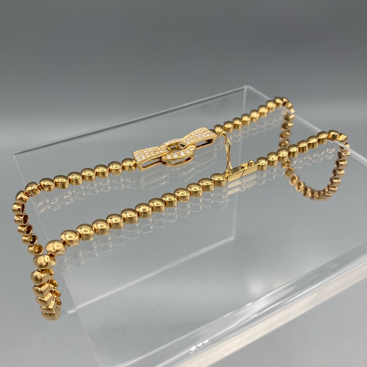 Yellow Gold 18k Collar Necklace with Diamond Bowtie Pendant