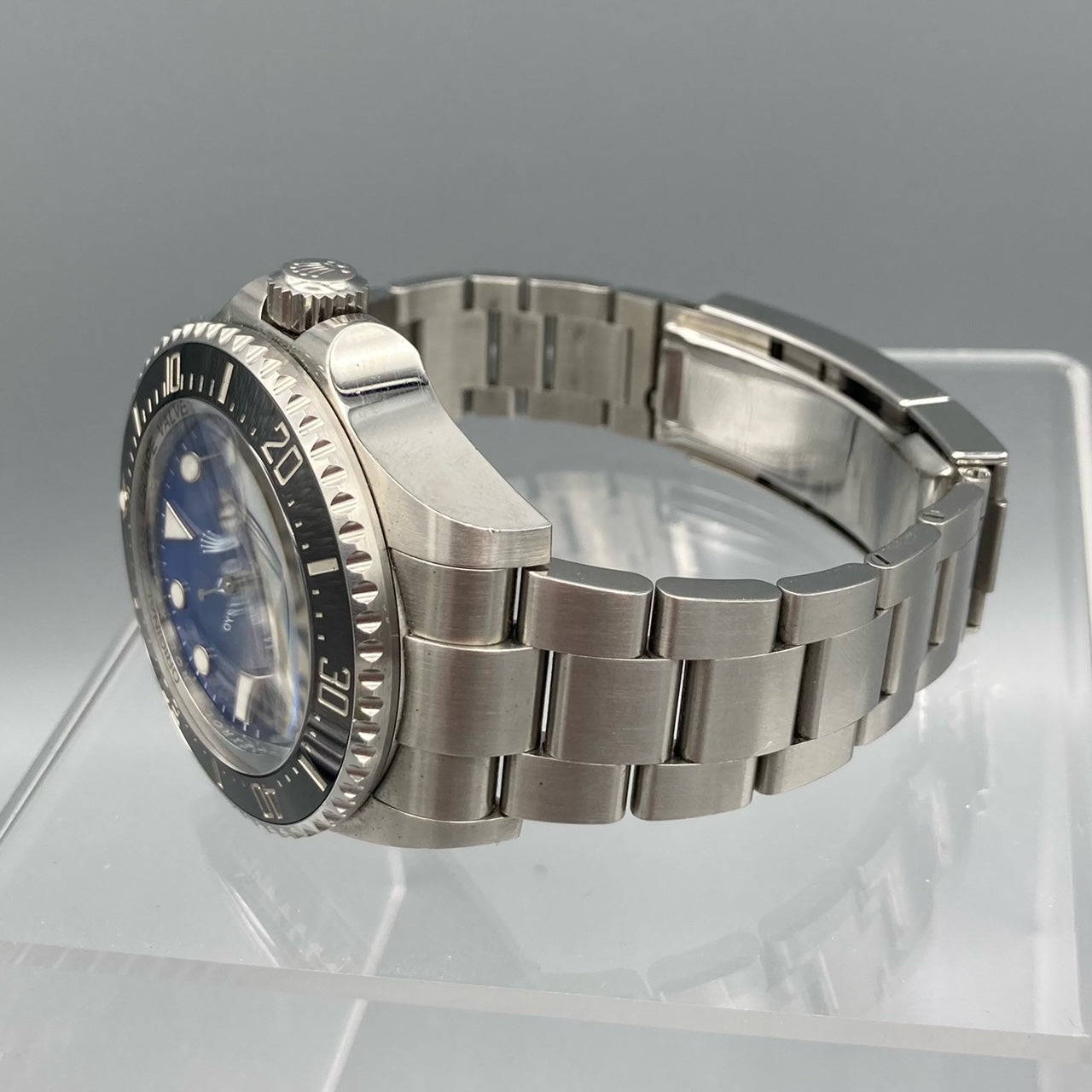 Rolex Sea-Dweller Deepsea James Cameron Montre en acier inoxydable Cadran bleu 126660