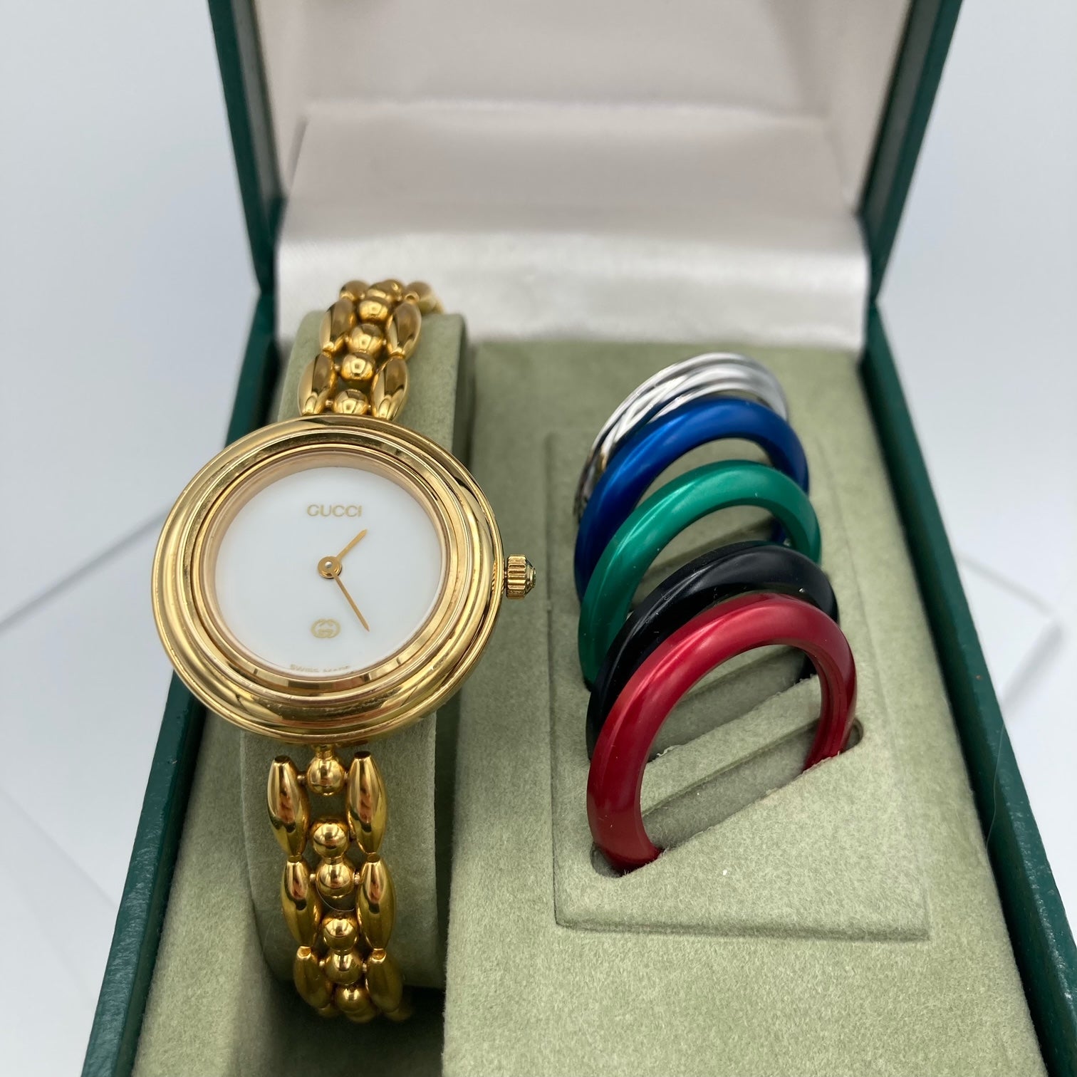 Vintage Gucci Gold Plated Quartz Watch with Interchangeable Bezels 11/12