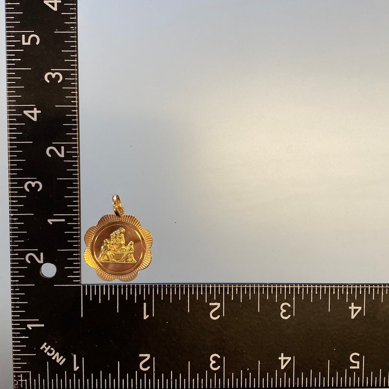 Vintage Ave Maria Pendant Queen of the Most Holy Rosary in 18K Gold
