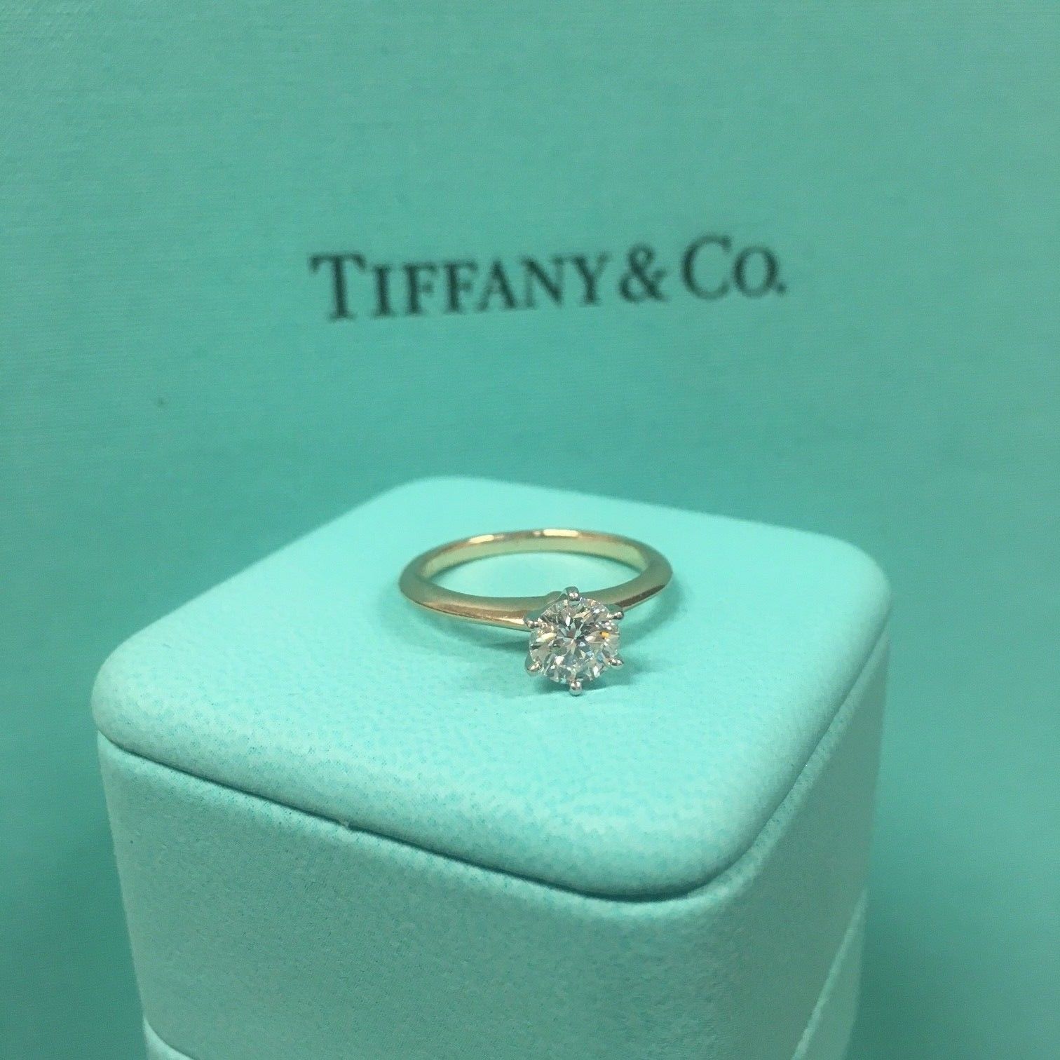 Tiffany &amp; Co. Bague de fiançailles en diamants Or 71 carats et platine